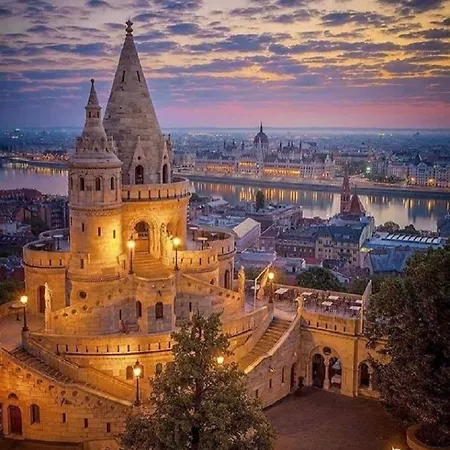 Diamond - Chain Bridge Lejlighed Budapest